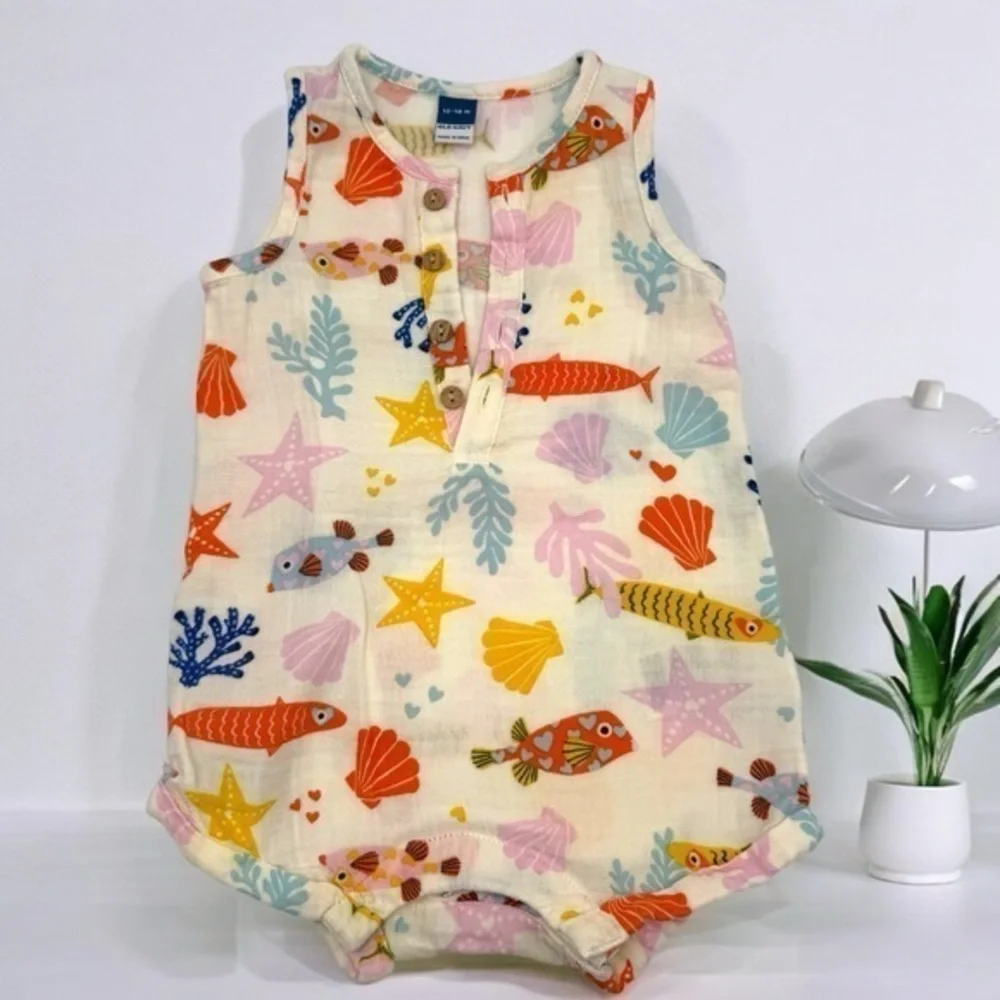 Old Navy Unisex Printed Henley Baby Romper Colorful Fish and Starfish 12-18